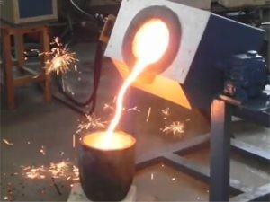 Forneau de fusion à induction à fréquence moyenne Forneau électrique Forneau industriel