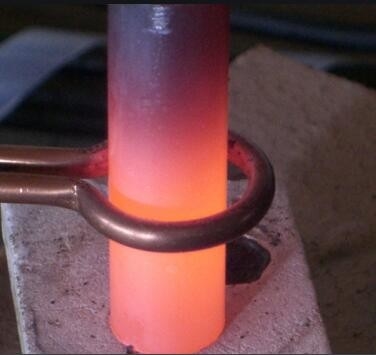 Machine en acier à haute fréquence de chauffage par induction de la barre 160KW ronde pour la pièce forgéee