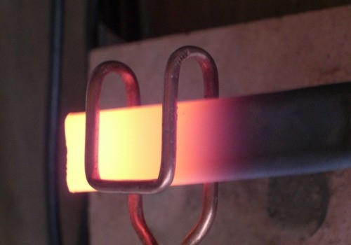60HZ a automatiquement commandé la machine chaude de chauffage par induction pour la pièce forgéee en métal